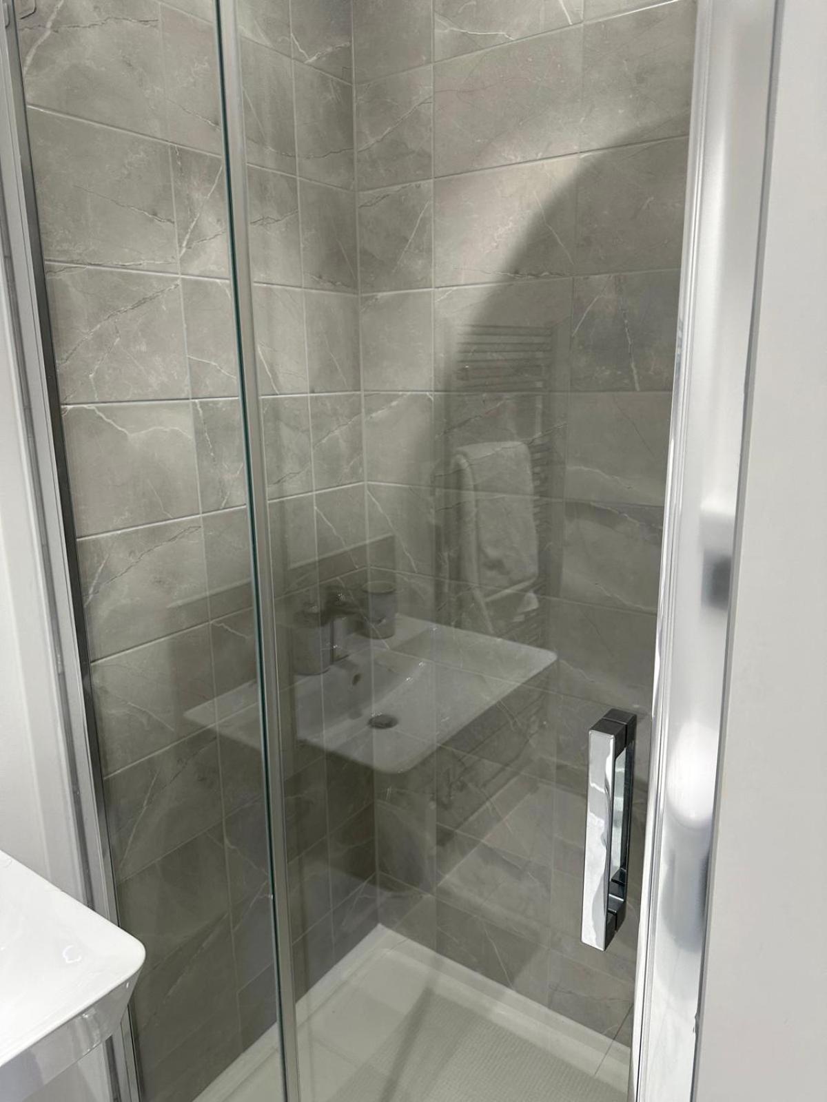 Lush King Ensuite In A Shared Home Manchester Luaran gambar